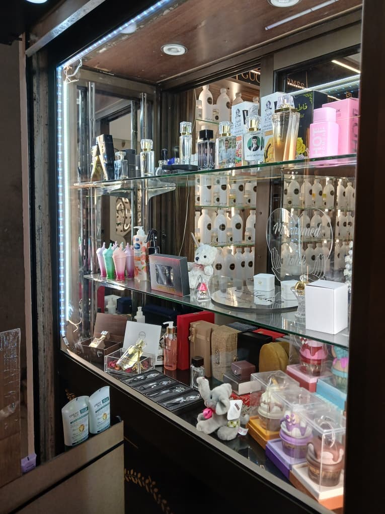 صورة منشأة samoden - قسم محل عطور ومواد تجميل في الميدان 9