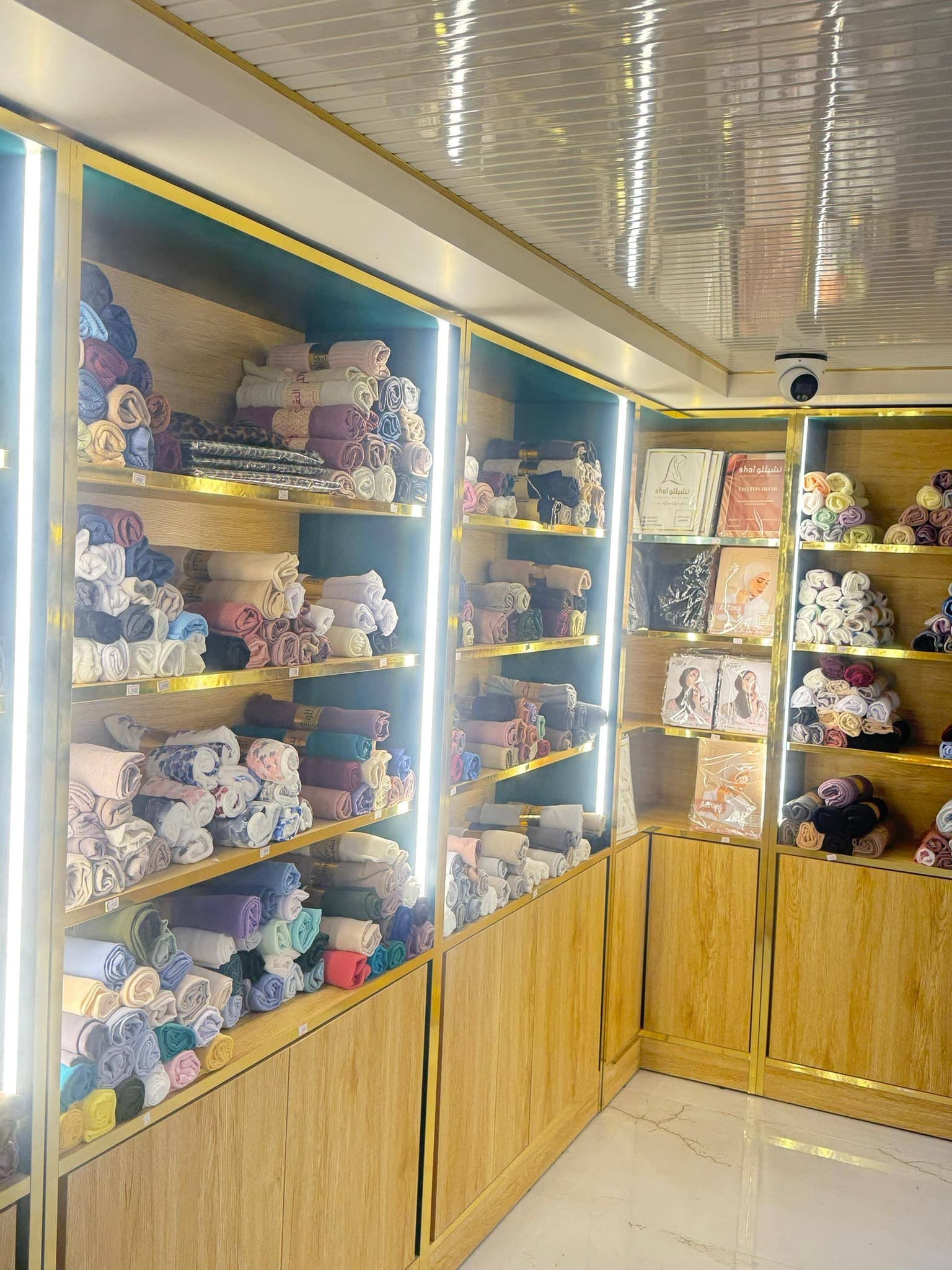 صورة منشأة Fatima Boutique - قسم محل عطور ومواد تجميل في Jdeidet Artouz 5