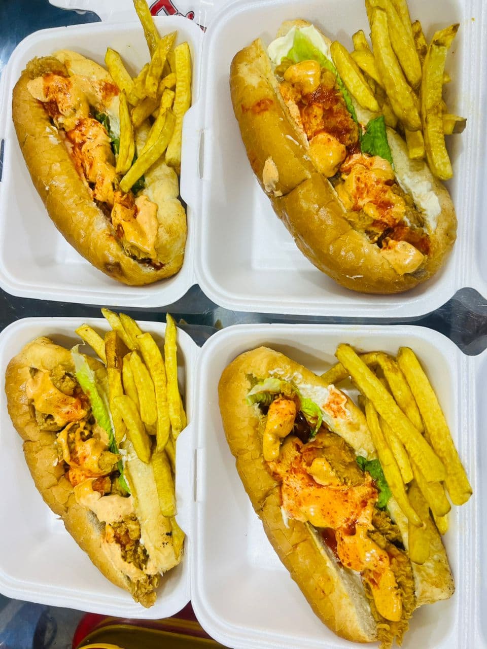 صورة منشأة مطعم روبيان ودجاج - قسم مطاعم مأكولات بحرية في Jdeidet Artouz 2