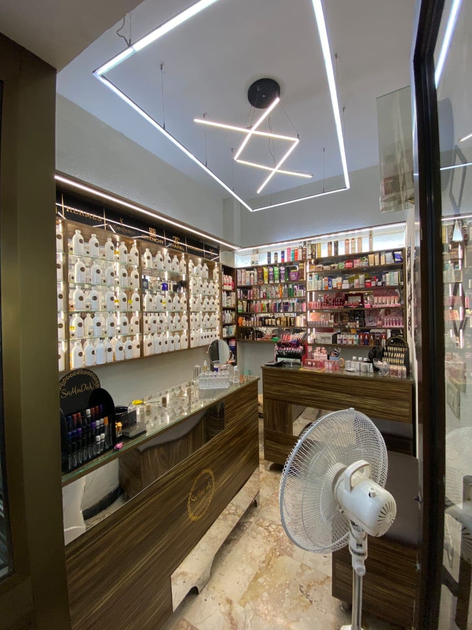 صورة منشأة samoden - قسم محل عطور ومواد تجميل في الميدان 5