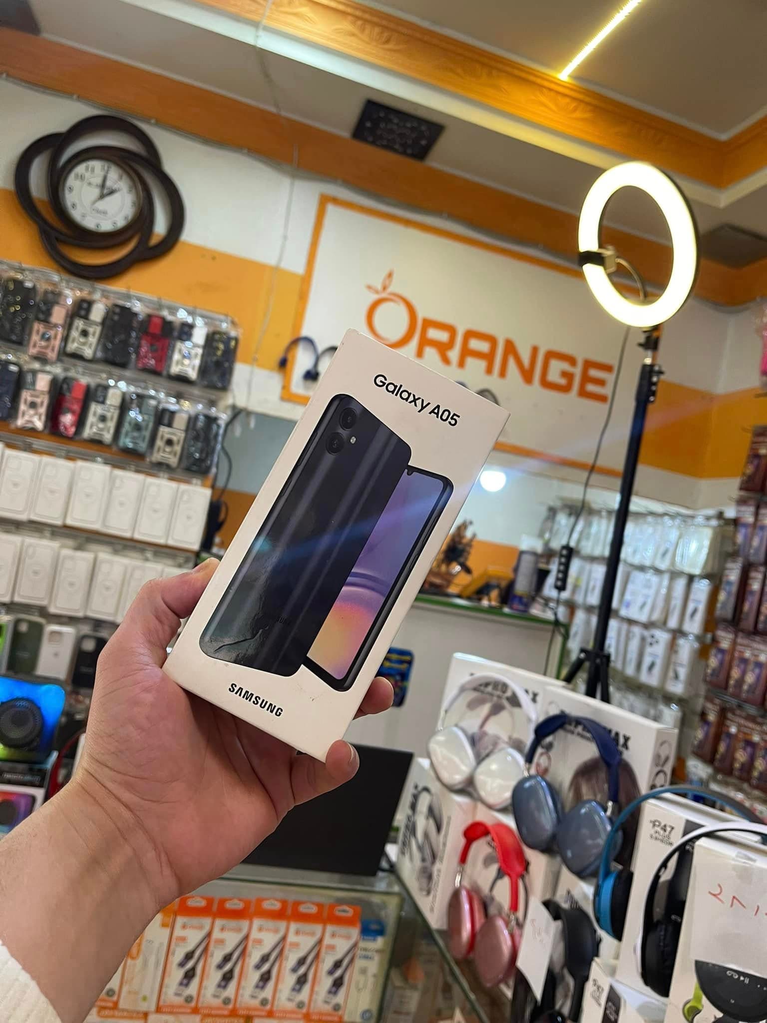 صورة منشأة Orange لكافة خدمات الجوال - قسم محل موبايلات وإكسسوارات في صحنايا 7