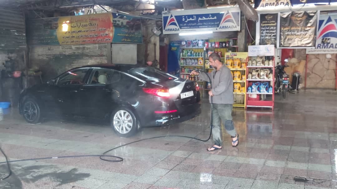 صورة منشأة مغسل المزة - قسم محل قطع سيارات في المزة 5